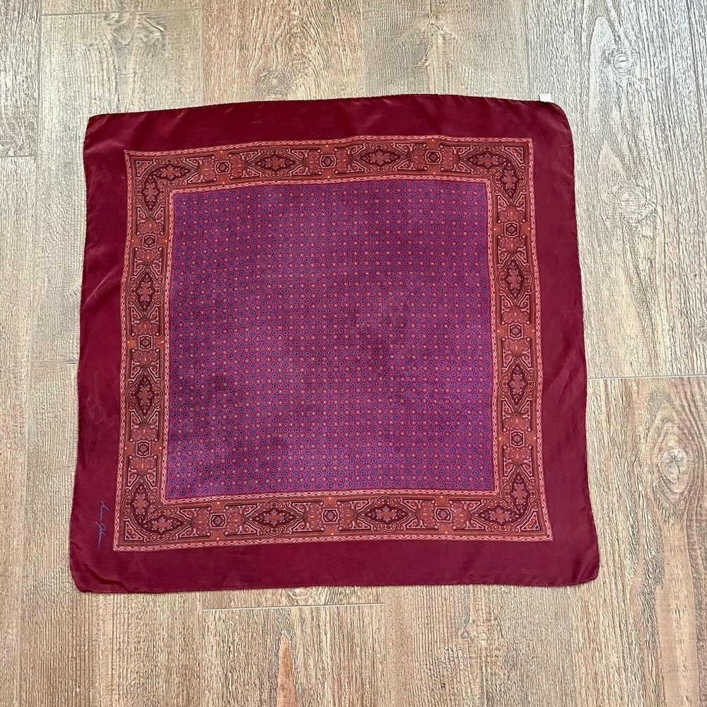 Ginnie Johansen handmade silk scarf Italy 26/26 inch